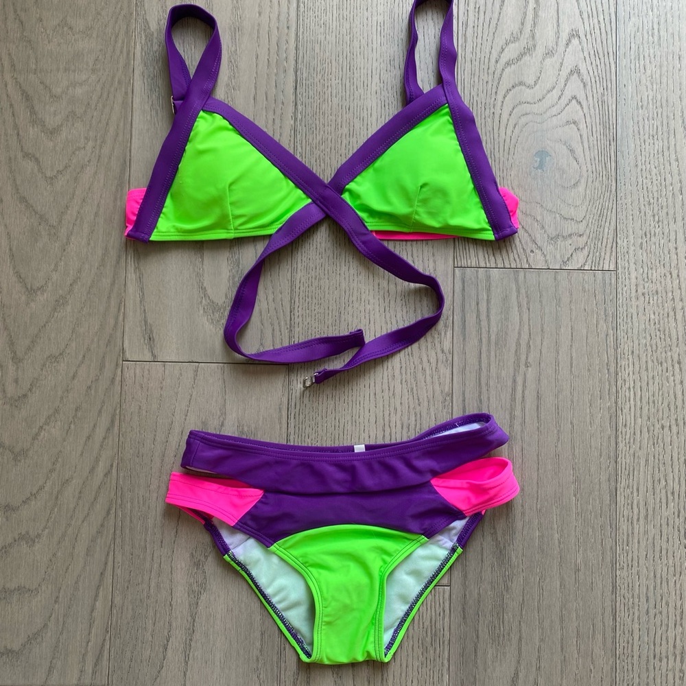 Cut out neon bikini
